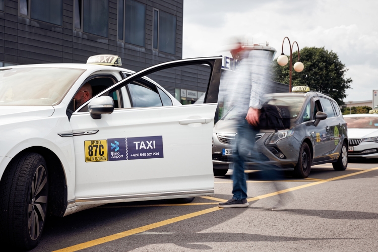 letiste_brno_taxi