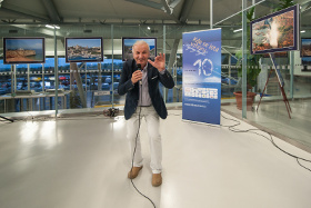 Brněnské letiště se na prázdniny rozzářilo fotografiemi z cest s názvem Kde se létá vzhůru 10.